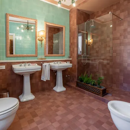 Foresteria Di Palazzo Radici Отель типа 